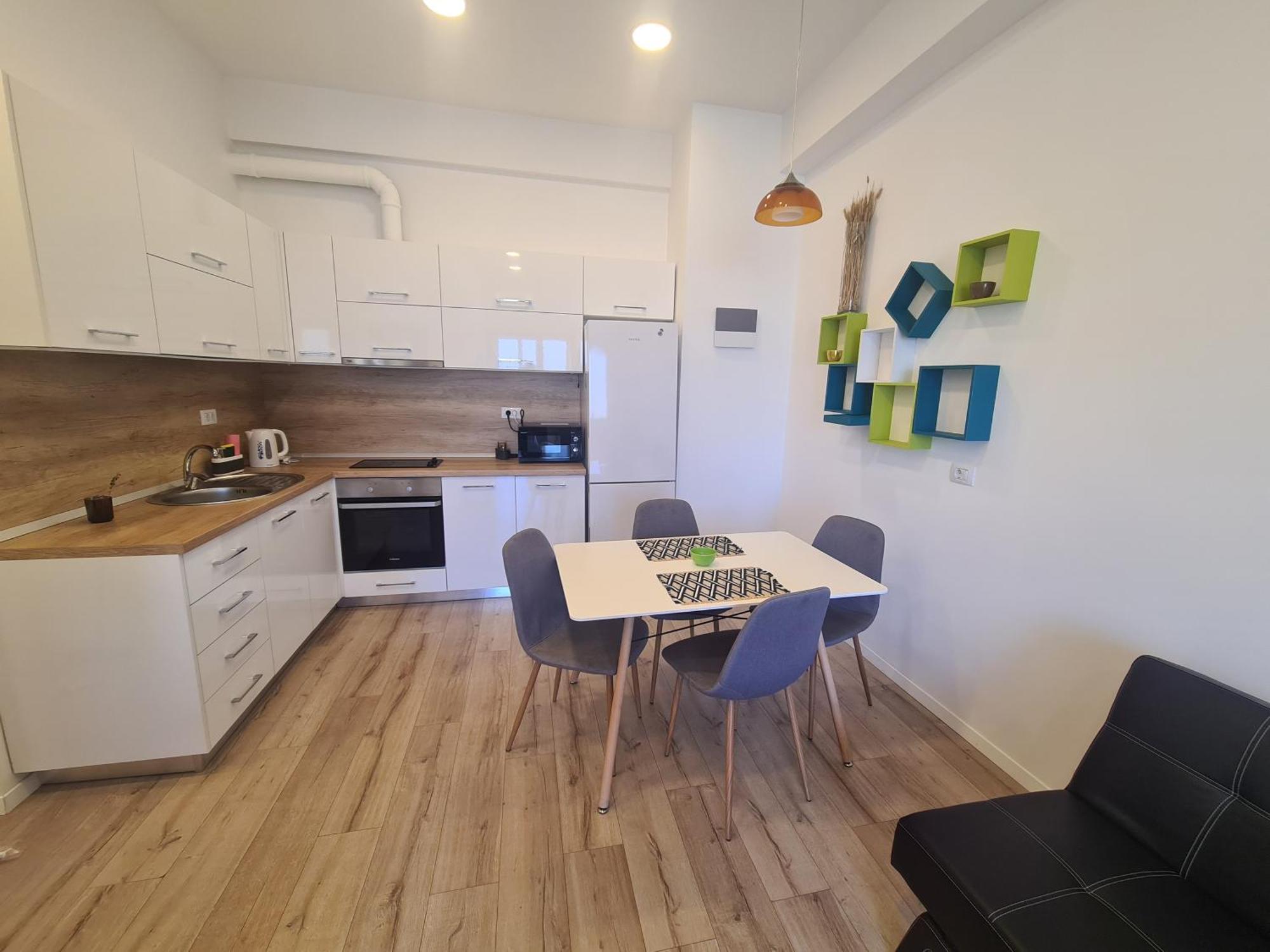 Luxury Central Newapartments One Bacau Ngoại thất bức ảnh