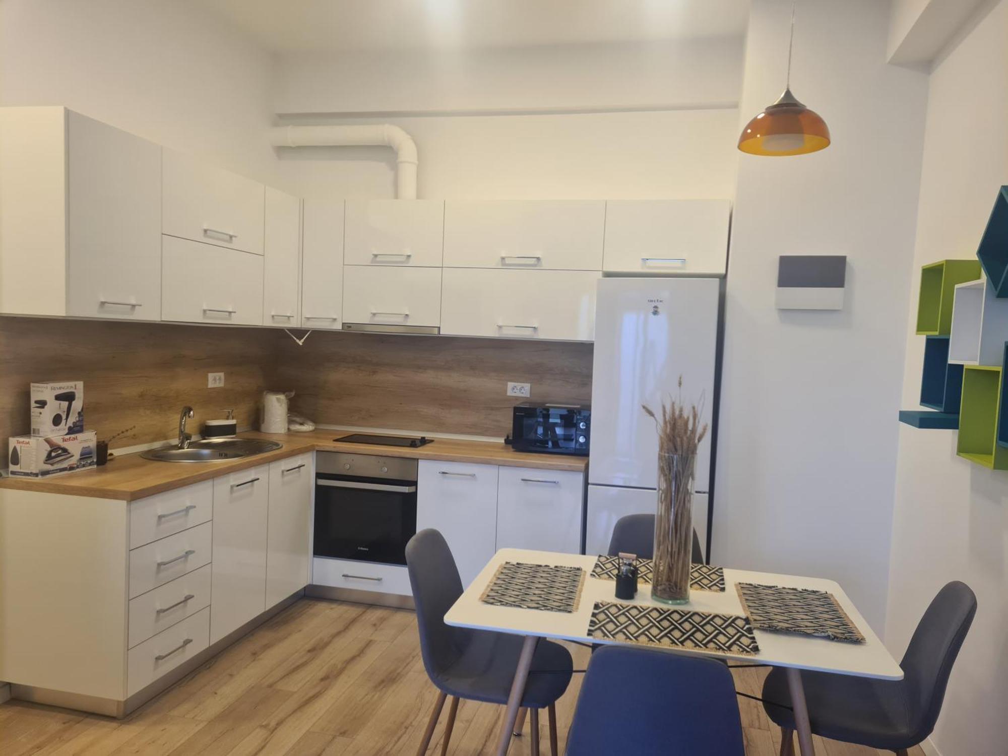 Luxury Central Newapartments One Bacau Ngoại thất bức ảnh