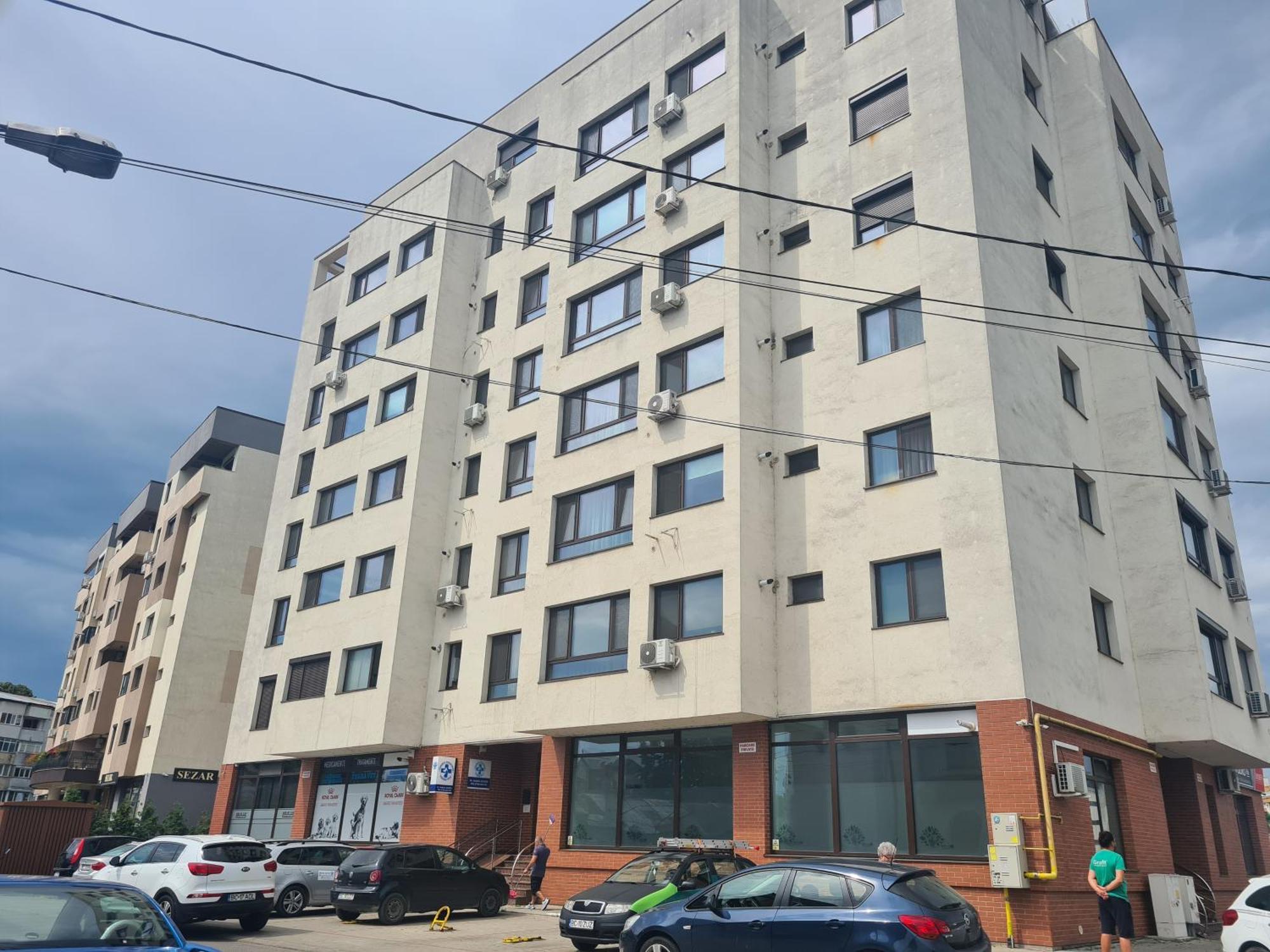 Luxury Central Newapartments One Bacau Ngoại thất bức ảnh